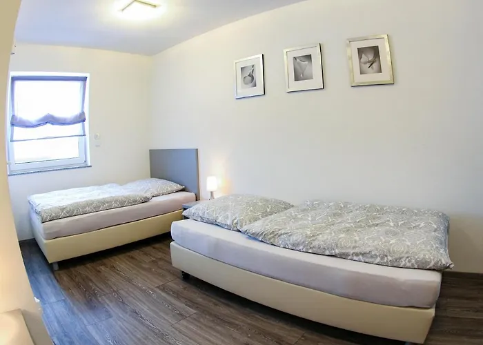 Gaestehaus Strauss Aparthotel 3*