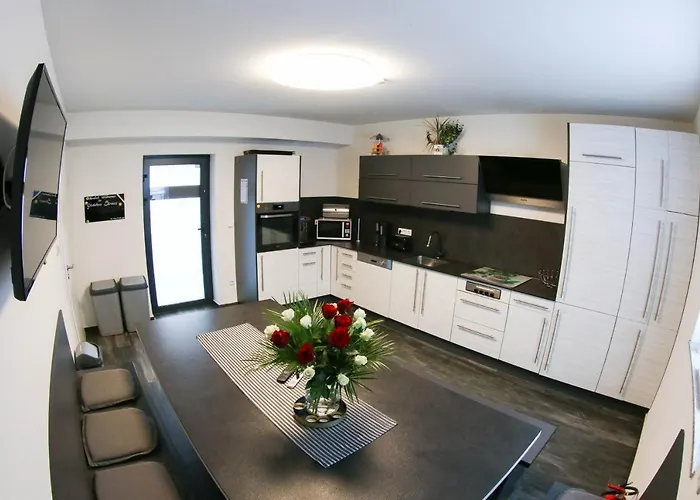 Aparthotel Gaestehaus Strauss 3*